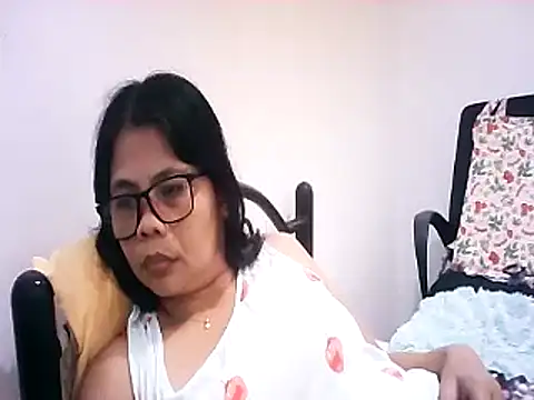pinay_milfxx webcam