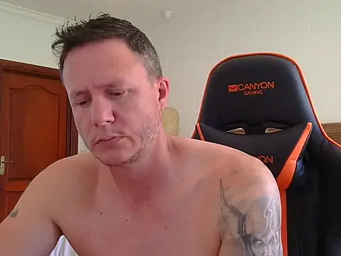 TroyDieselXXX webcam