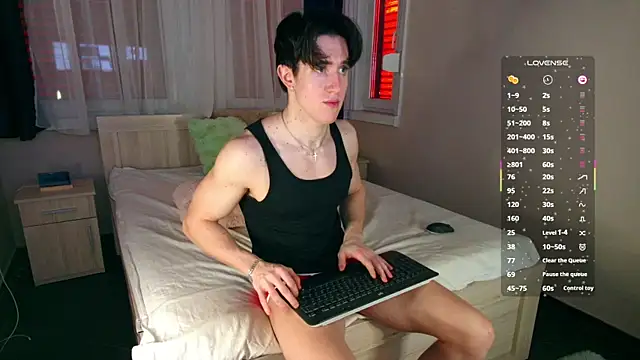 ChristianLevine_ webcam
