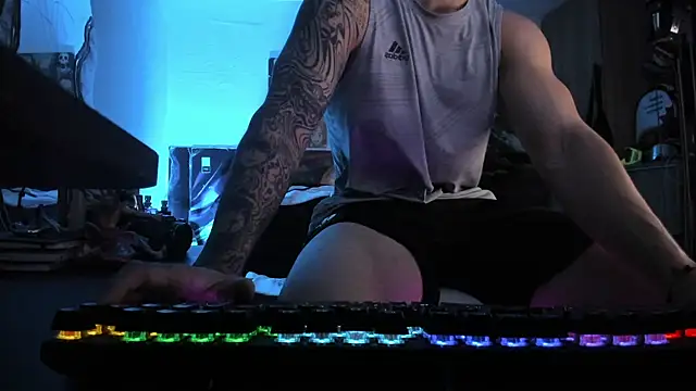 Dominatofstupid webcam