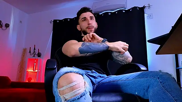 MightyAaron66 webcam