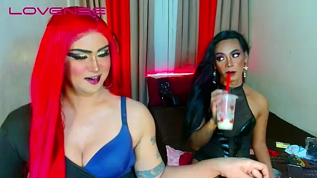 Incredible_Shemale webcam