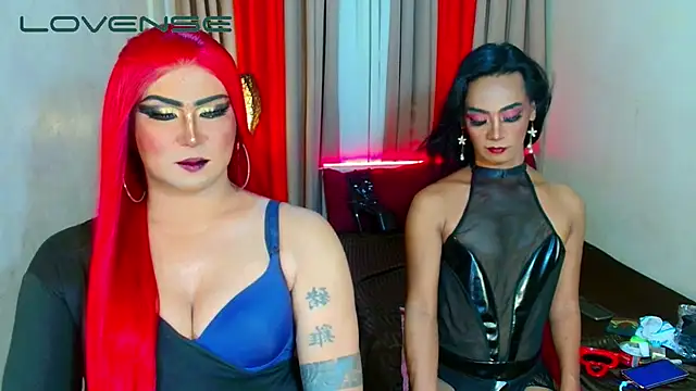 Incredible_Shemale webcam