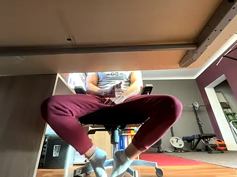 pet0873 (Ask my age) - 3rd Cum of day