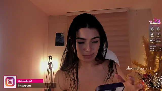 Alexandra_ra webcam