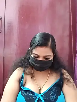 Webcam Model (Mandhra28)  is live.Free join now!