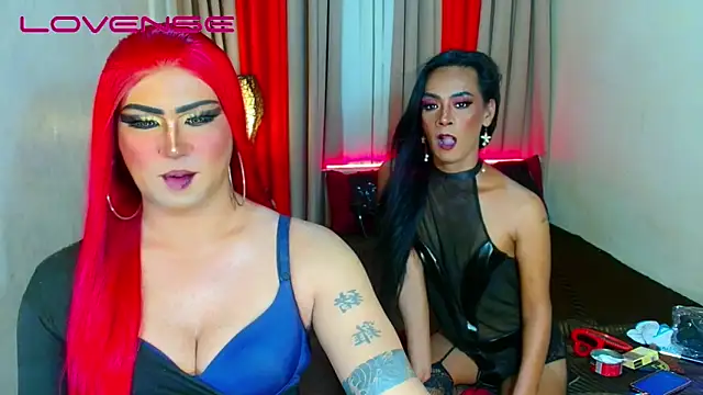 Incredible_Shemale webcam