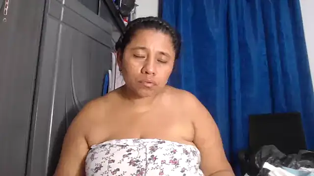 adrixxx38 - Adrixxx38's free webcam - UK Sex Cams