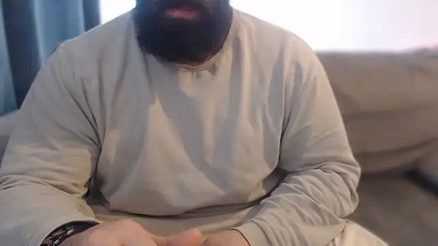 hugemachohandsome webcam