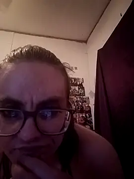 snowbird1117 (Ask my age) - Get my son a late Christmas present