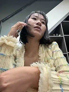 美女wemroudeyu在线直播