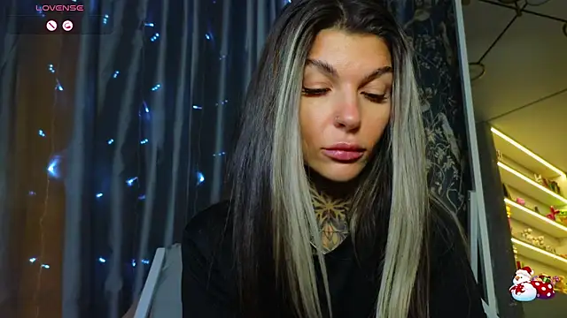 tattooedBabyy webcam