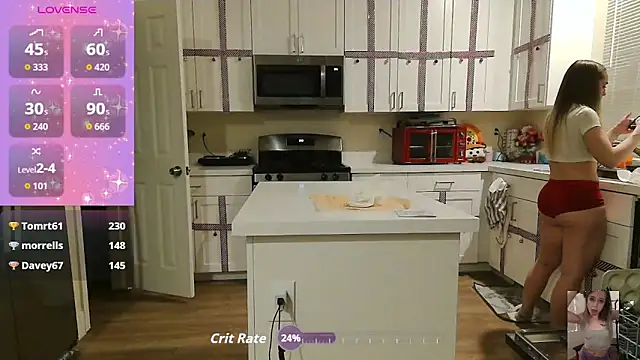 Blondiewithanass webcam