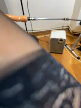 Hotmomcheckk_ webcam