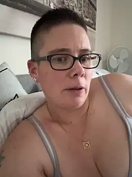 voluptuous-minx webcam