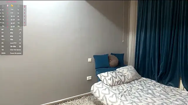 Ur_neighbor_Kira webcam