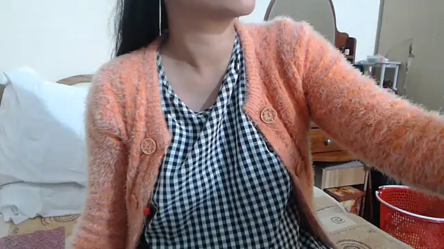 Naked_like_the_moon_usa webcam