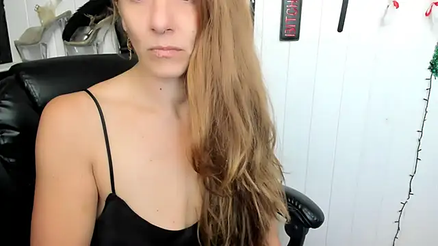 DommePoleDance webcam