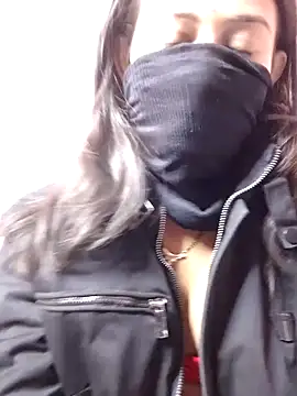 Webcam Model (Sexy-alya)  is live.Free join now!