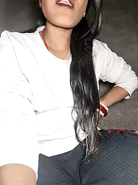 Dil-se-queen-321 webcam