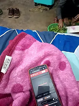 Lovely_priya1001 webcam