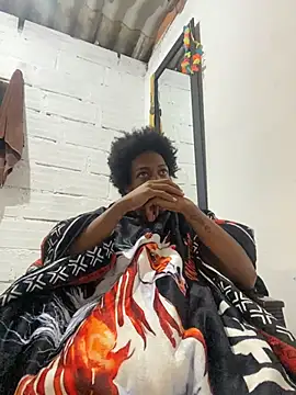 Larry-n-clouds webcam