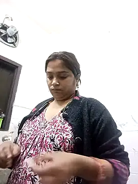 Webcam Model (Trisha_71)  is live.Free join now!