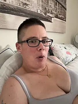 voluptuous-minx webcam