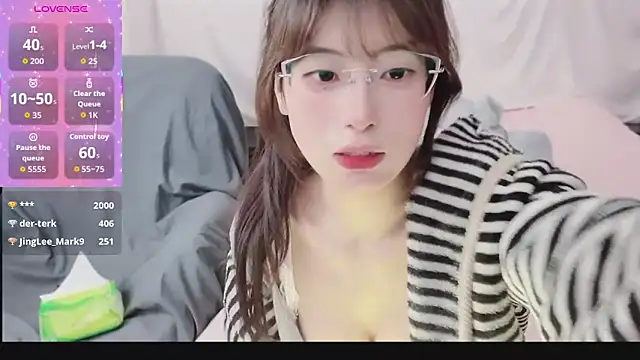 美女yuanbao_a在线直播