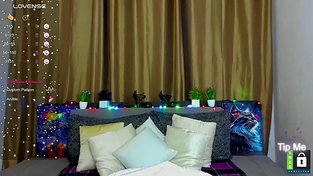 Alianna_Solo_Kisses webcam