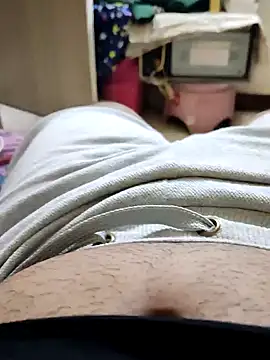 LargishSexiness webcam