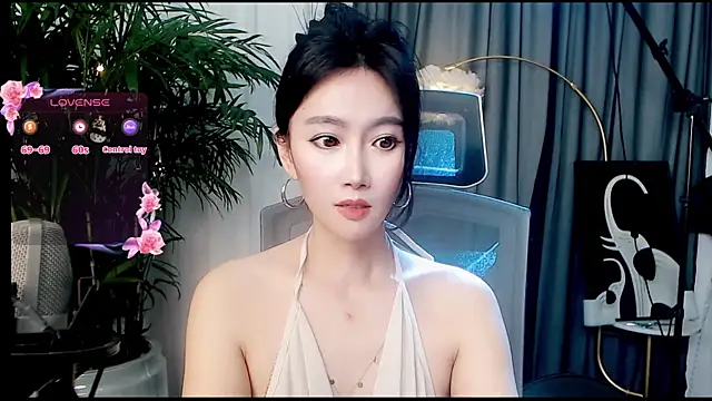 美女feifei-love在线直播