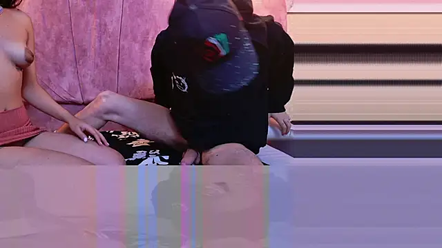 CharlotteandTaylorr webcam