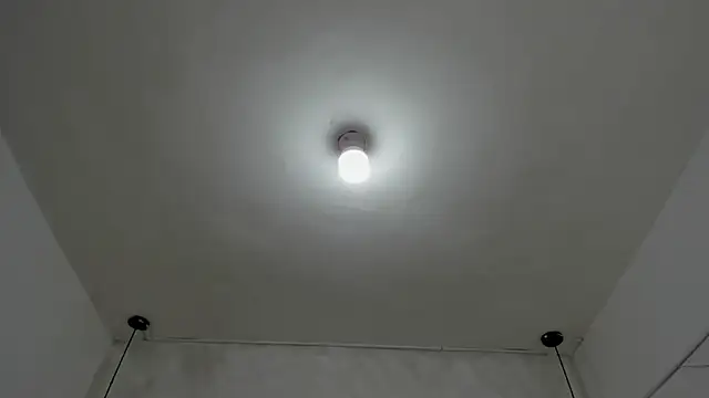 dakota_roussee webcam