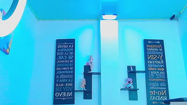 CHLOE_THUNDERS webcam