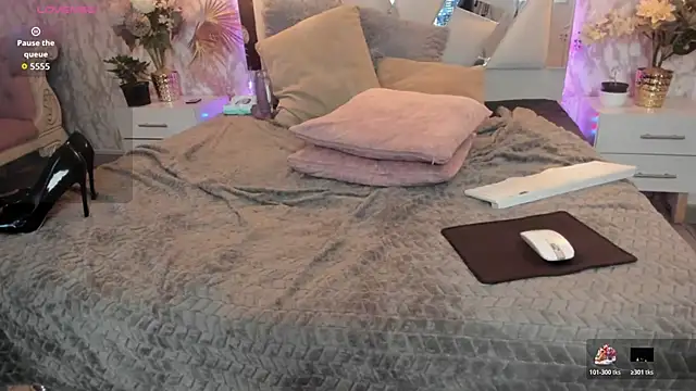 Mysterius_Woman webcam