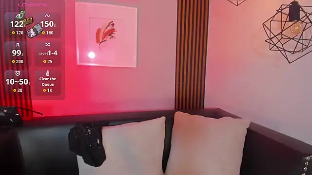 Nahiajhonson_ webcam