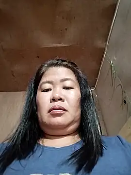 Lovelywoman43 webcam