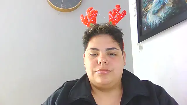 Hailey_Curvy webcam