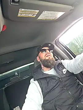 Beardedtattood webcam