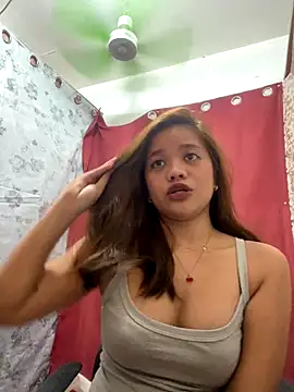 yoursexyladyLory19 webcam