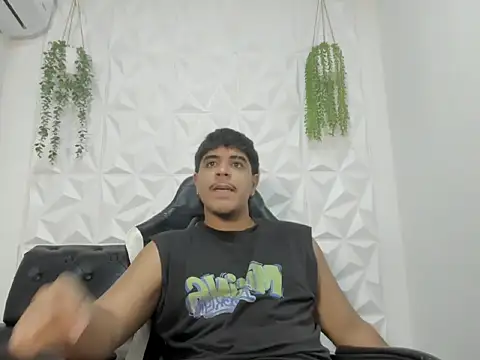 darkalphax1 - Darkalphax1's free webcam - UK Sex Cams