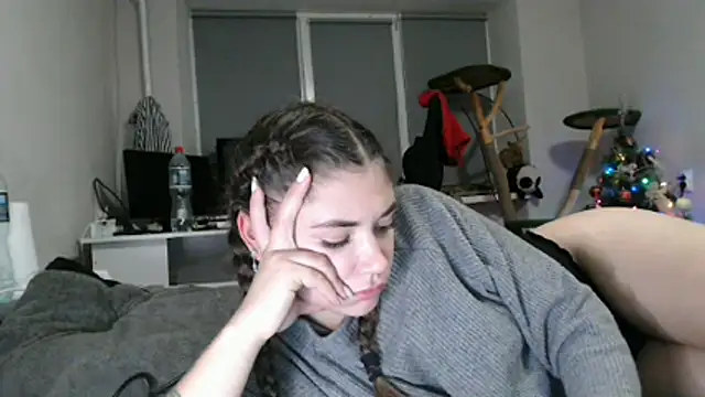 delightful_sofi webcam