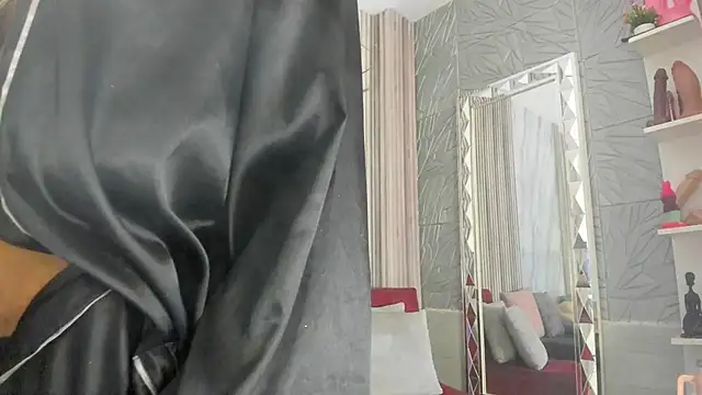 BriannaChelsea webcam