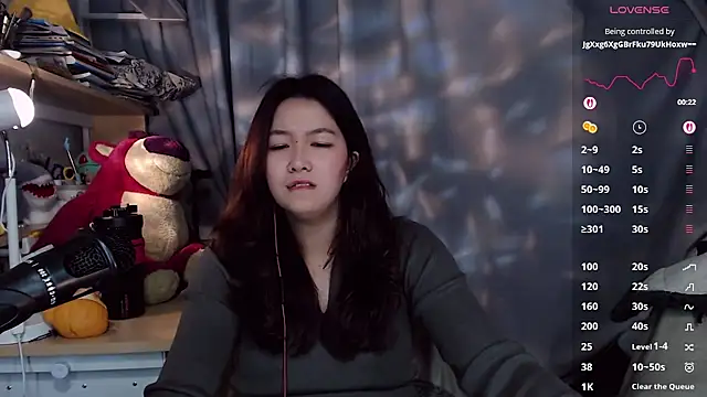 美女XueLi1902在线直播