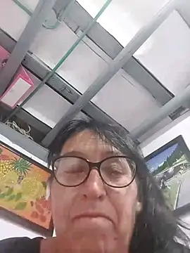 Webcam Model (clarita_01)  is live.Free join now!