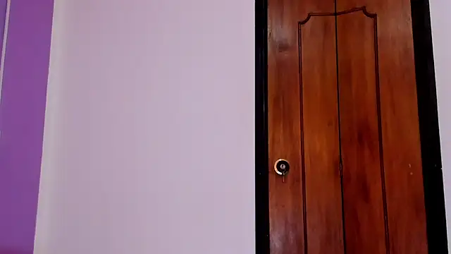 Charlotte11-11 webcam