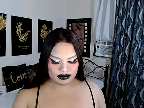 TSbrianaHugeCock webcam