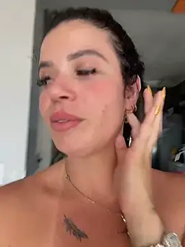 Rafaellaz's live cam