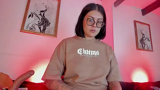 LolaXXXperience webcam